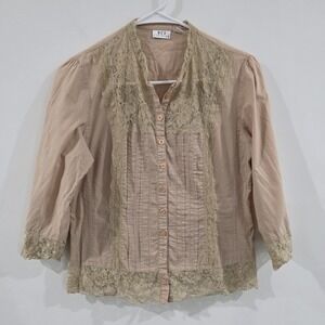 Womens Button Up Ren Faire Top Size Small Beige Pleated Floral Lace Fairy